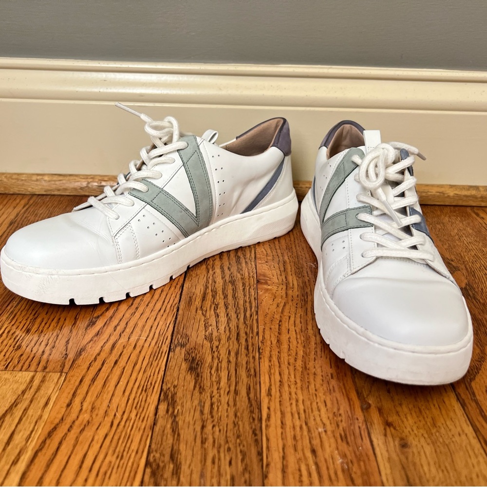 Vionic Simasa leather sneakers